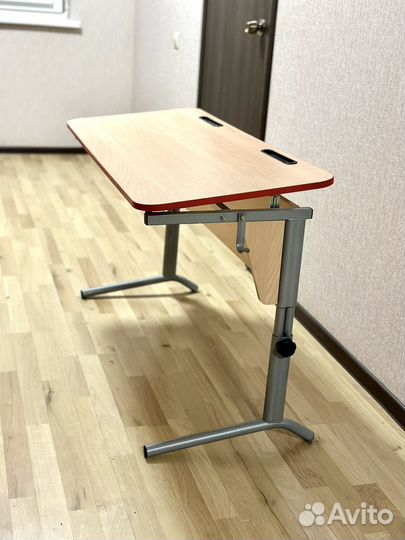 Растущая парта, стол для школьника