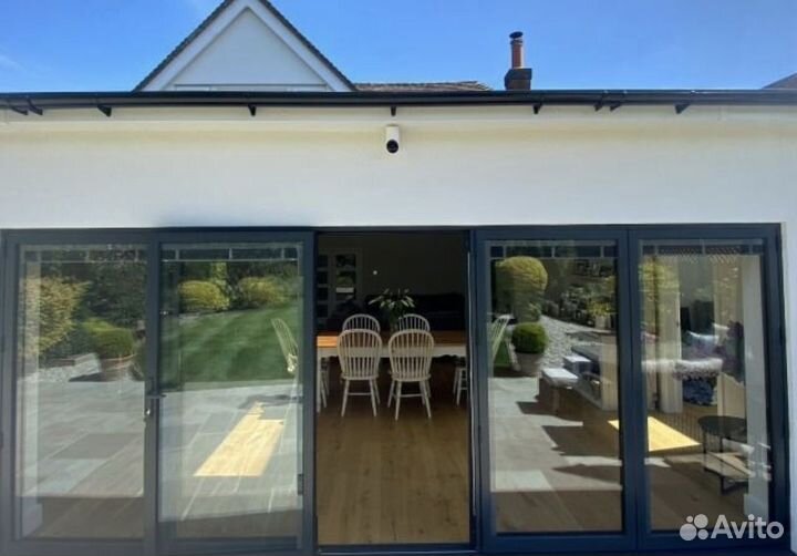 Панорамные окна из алюминия для загородного дома