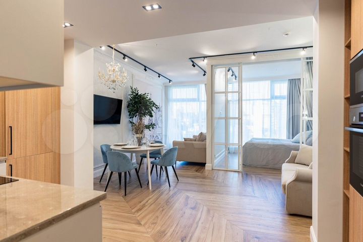 2-к. квартира, 57 м², 13/16 эт.