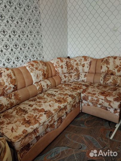 Угловой диван бу