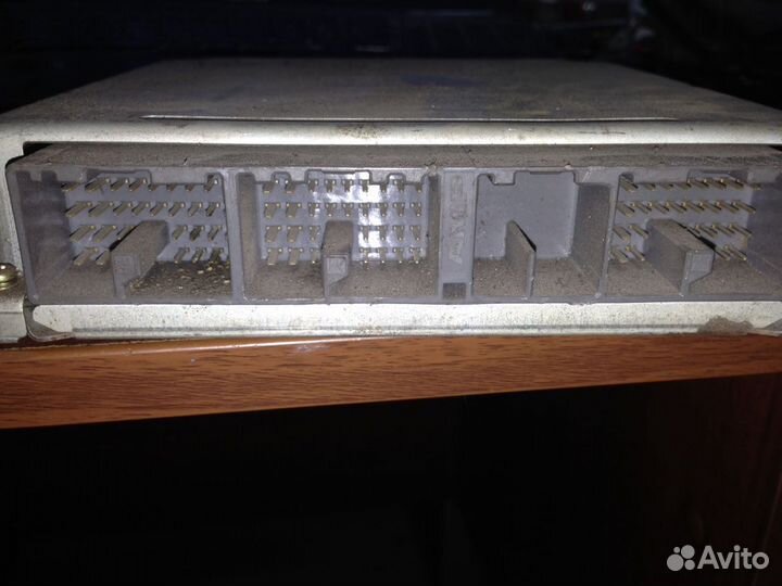 Блок управления двигателем Subaru bh9 ej25