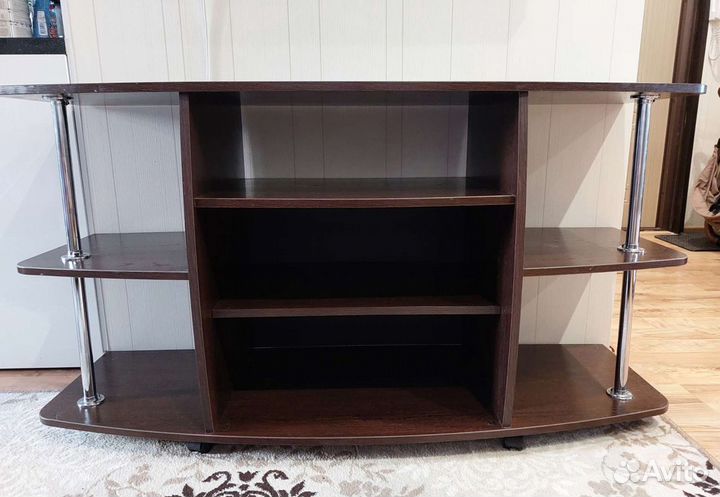 Тумба под телевизор