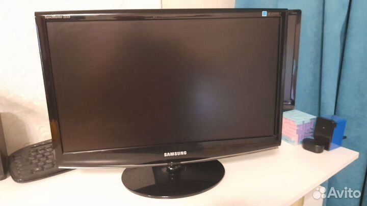 Монитор Samsung 22 дюйма