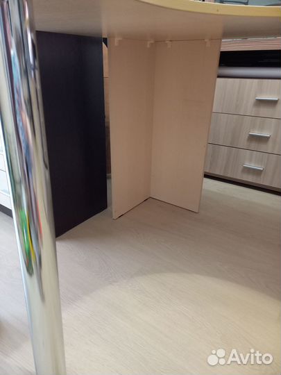 Компьютерный стол б/у