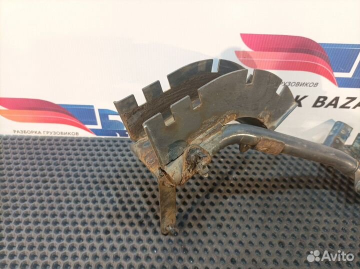 Кронштейн проводки Renault Premium