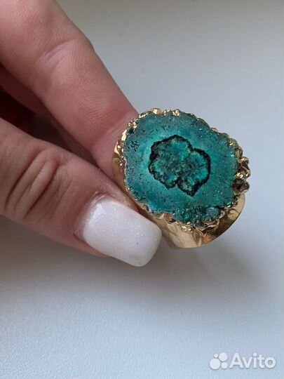 Кольцо с натуральным камнем