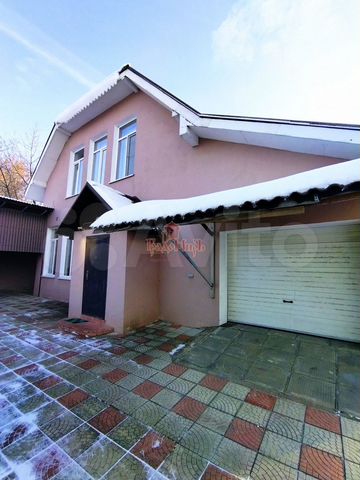 Дом 315 м² на участке 12 сот.