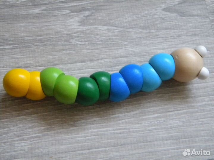 Деревянная игрушка, гусеница