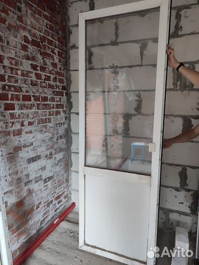 Продам бу окна и дверь