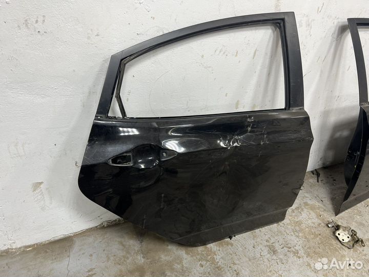 Дверь задняя правая Hyundai Solaris седан