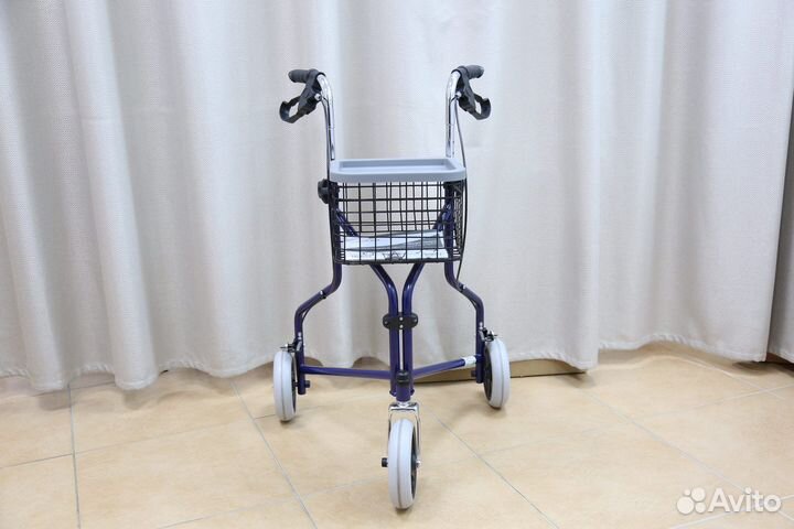 Ходунки для взрослых с корзиной