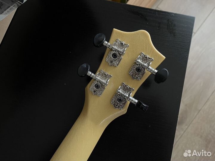 Укулеле flight