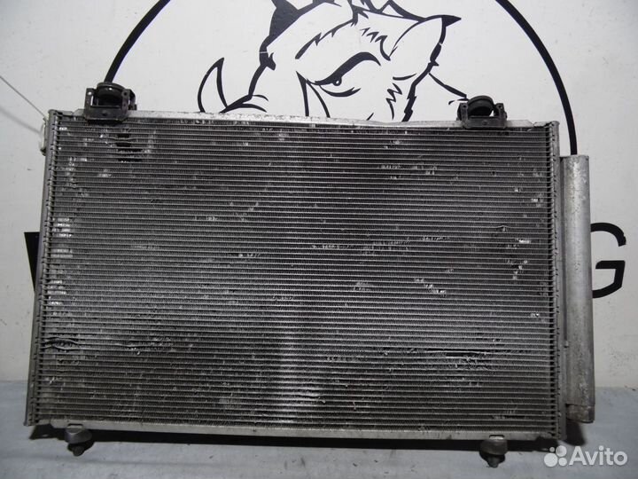 Радиатор двс Тойота Авенсис