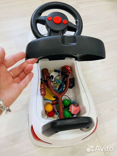 Машинка каталка bmw