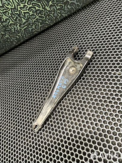 Вилка сцепления Nissan almera g15