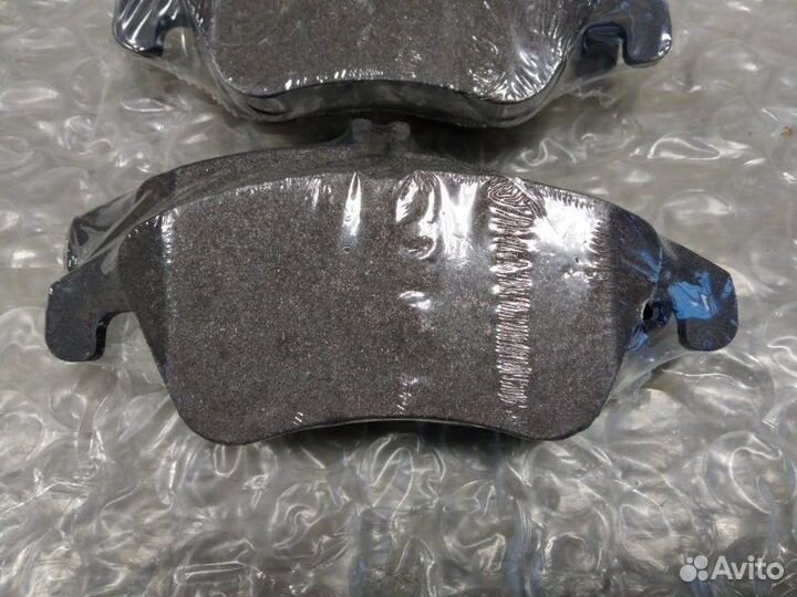 Колодки дисковые передние Mercedes-Benz E-Class