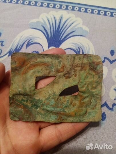 Старинная женская пряжка - бляха, копанина