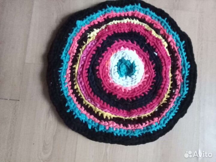 Коврики вязанные ручной работы