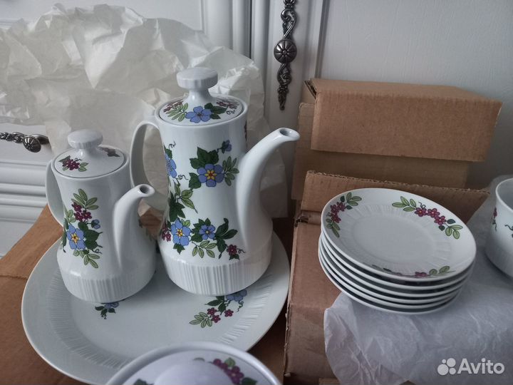 Новый чайно-кофейный сервиз гдр (29 предметов)
