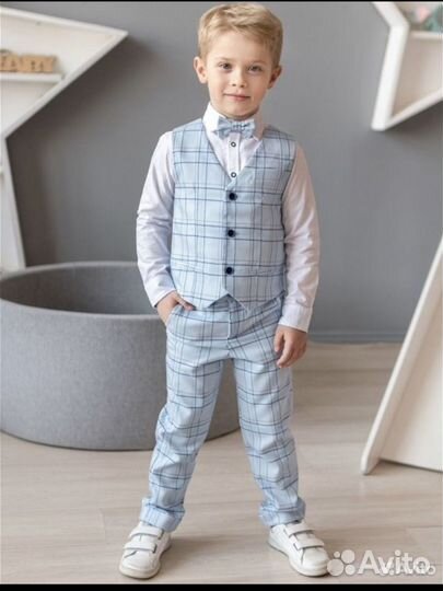 Костюм на выпускной 140-146 новый