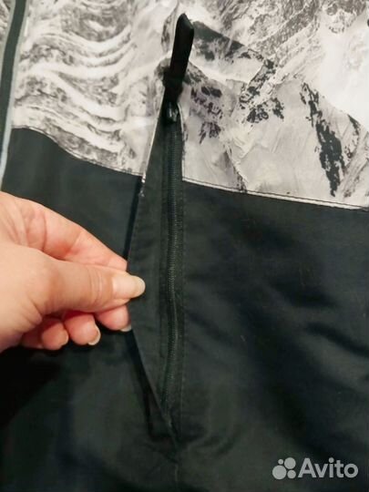 Горнолыжная куртка