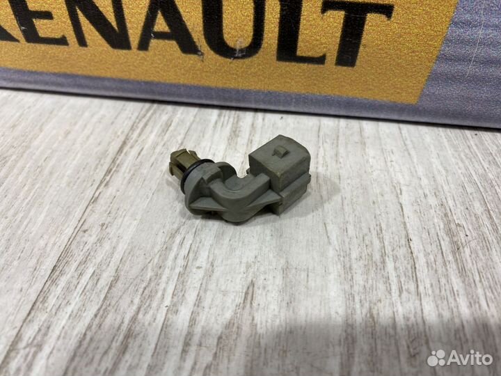 Датчик температуры воздуха Renault duster