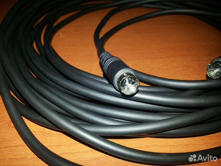 S-video кабель