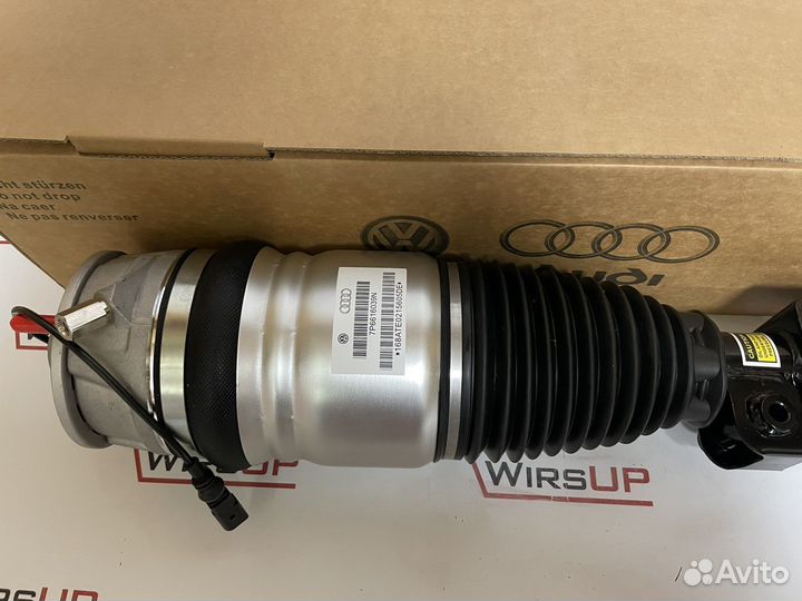 Пневмостойка пер. LH Audi Q7 Porsche VW Touareg