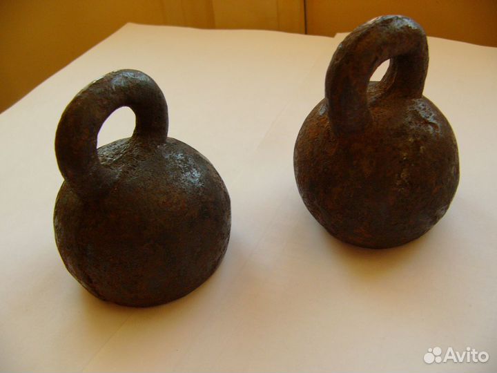 Старинные гирьки 2 шт