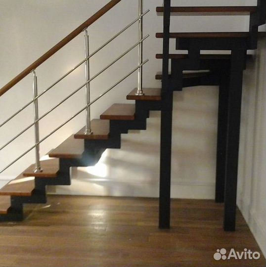 Сварной Каркас Забежной Лестницы в Дом