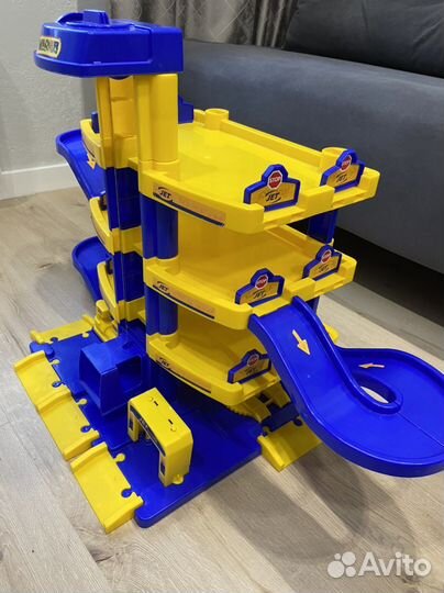 Парковка 4 уровня Wader Jet