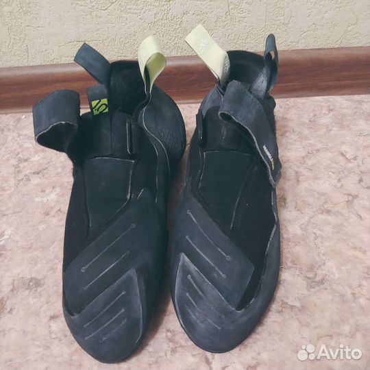 Скальные туфли Adidas Five ten Hiangle Pro 44.5-45