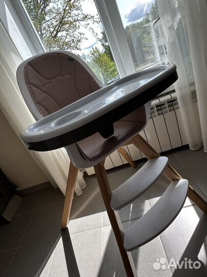 Стульчик для кормления nuovita