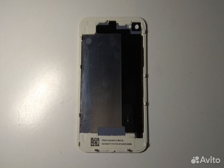 Задняя крышка на iPhone 4