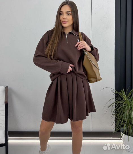 Спортивный костюм с юбкой