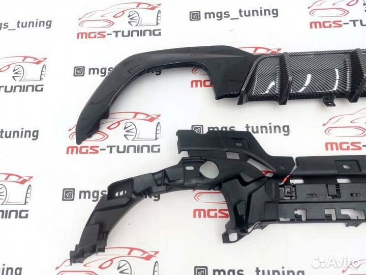Диффузор BMW 3 серия G20 MP 340 R style под карбон