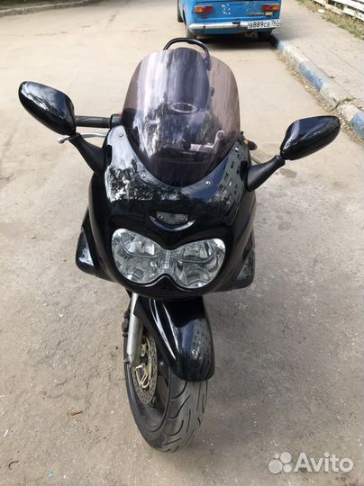 Suzuki GSX 750F