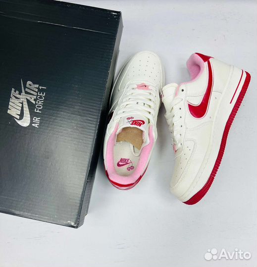 Кроссовки nike air force 1 valentines day