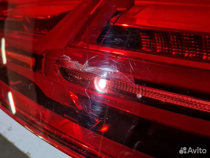 Задний правый фонарь audi q7 2015-2019