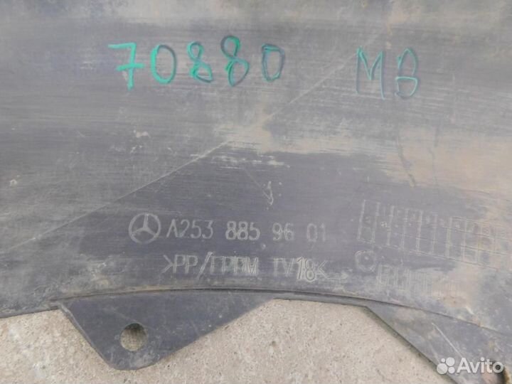 Юбка/спойлер переднего бампера Mercedes-Benz GLC