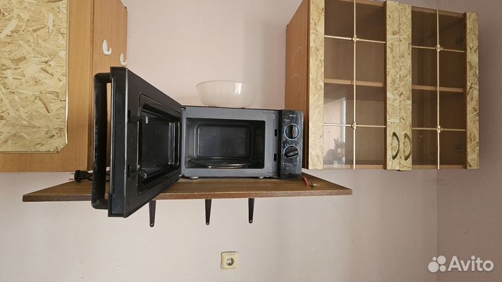 Холодильник б/у,микроволновая печь б/у