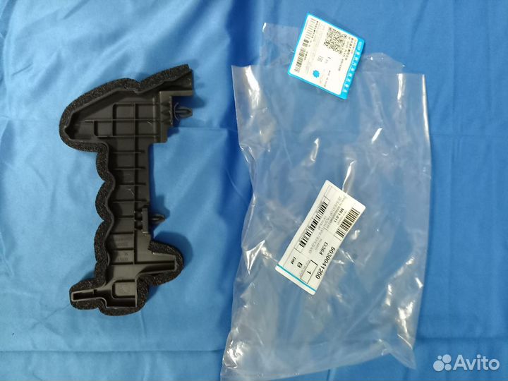 Дефлектор радиатора передний правый Geely Atlas Pr