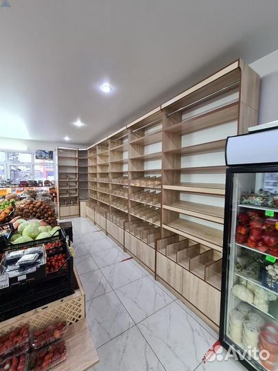 Торговые стеллажи в бутик