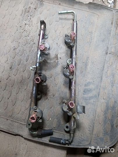 Топлевная рампа vq20 ниссан цефиро,максима а32