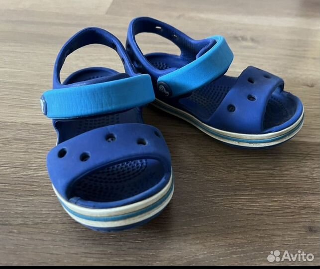 Сандалии crocs c6
