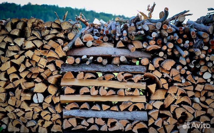 Дрова рядом