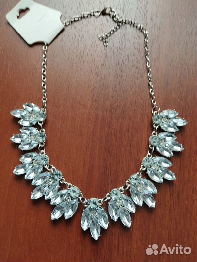 Колье ожерелье бижутерия