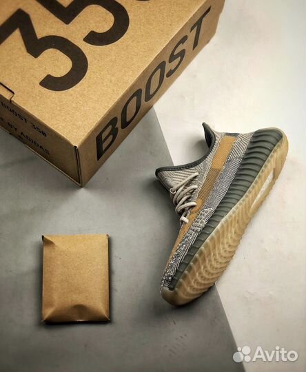 Кроссовки Yeezy Boost 350 v2 