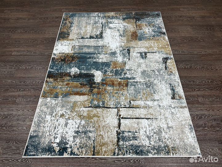 Ковер 1.6х2.2 новый, современный