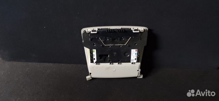 Плафон освещения на Мерседес w166 x166